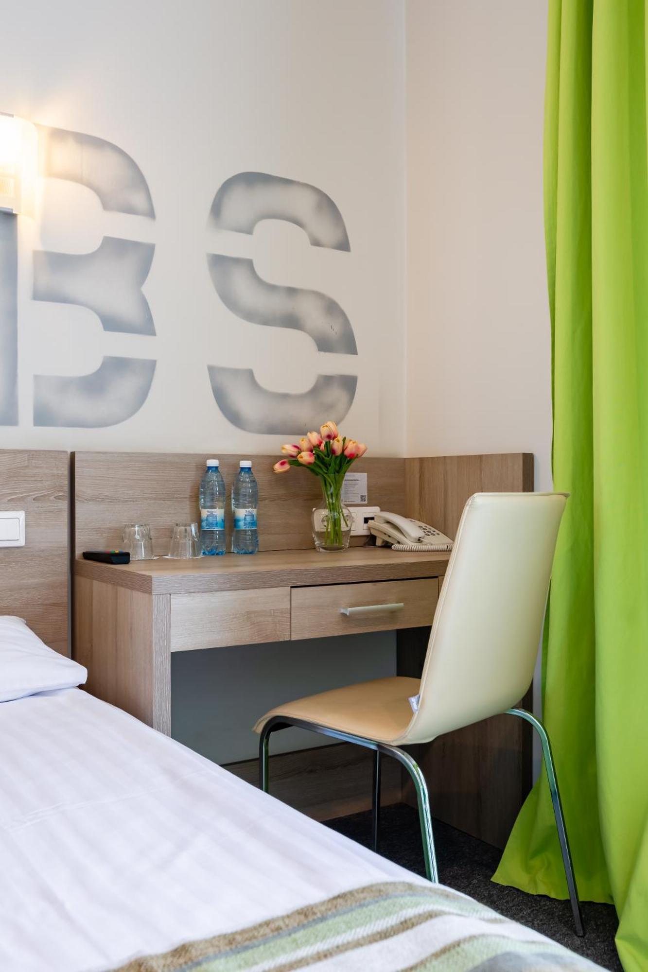 Practicotel Kijów Zewnętrze zdjęcie