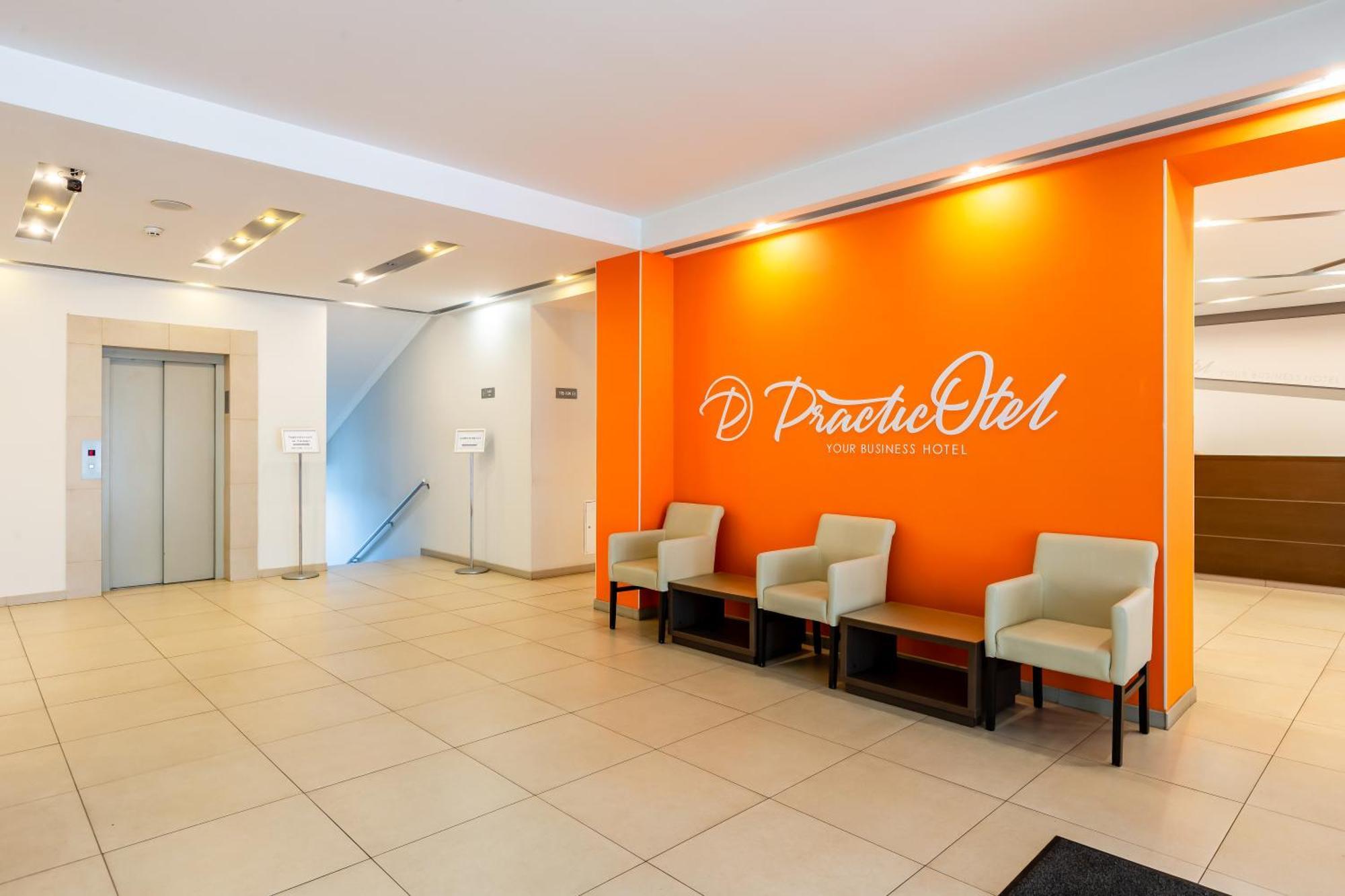 Practicotel Kijów Zewnętrze zdjęcie